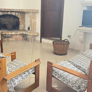 villa-daniela-appartamento-in-villa.lecce-hotels.com/