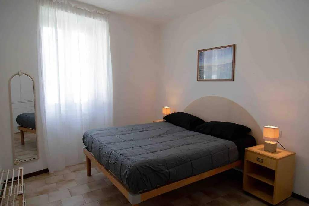 Vista Lago-Appartamento Funzionale Con Vista Βαρέζε Διαμέρισμα